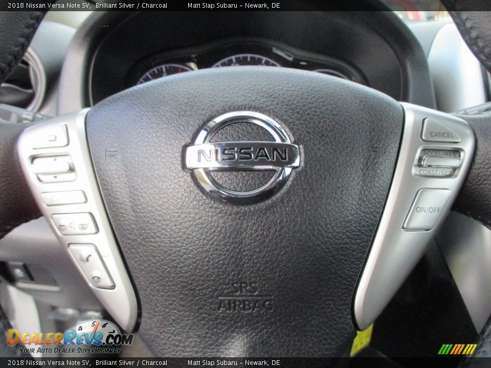 2018 Nissan Versa Note SV Brilliant Silver / Charcoal Photo #11
