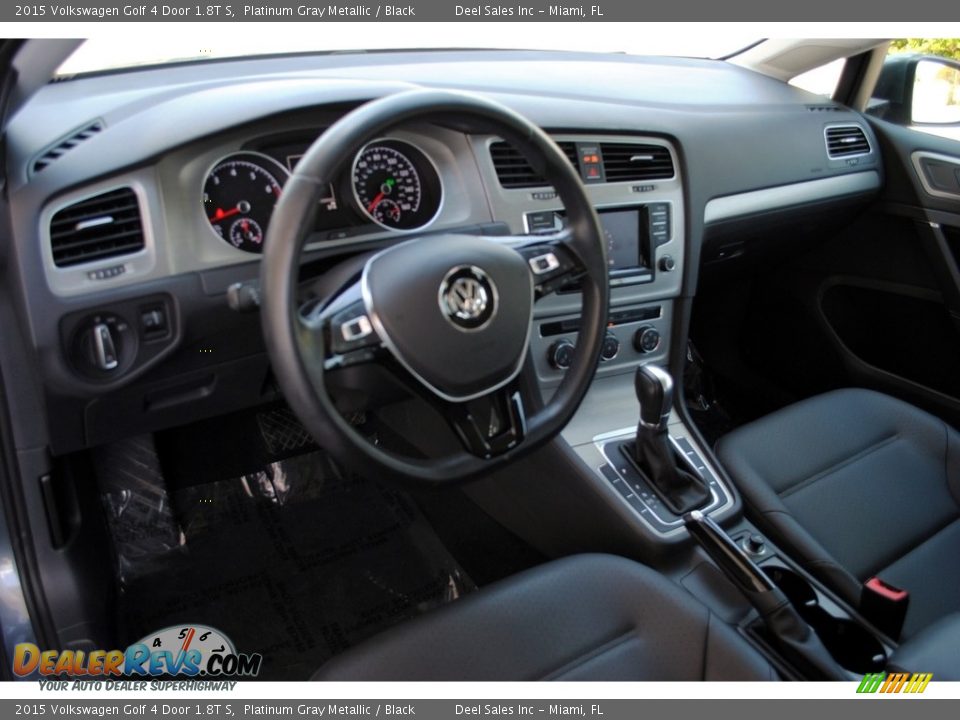 2015 Volkswagen Golf 4 Door 1.8T S Platinum Gray Metallic / Black Photo #16