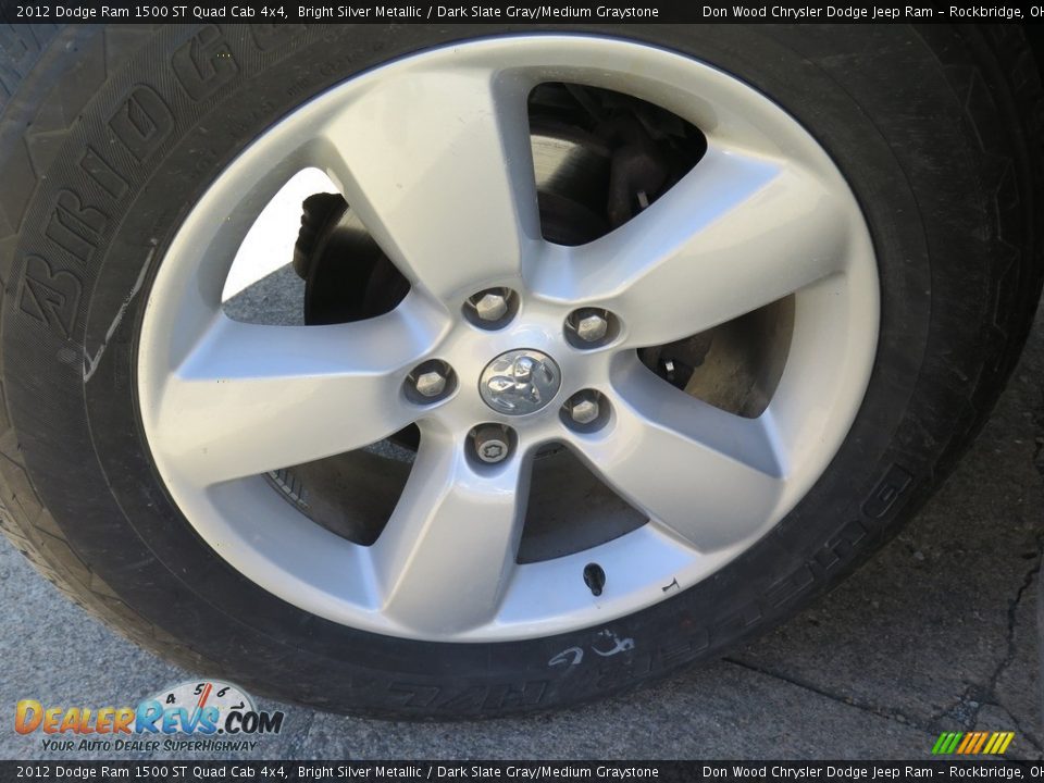 2012 Dodge Ram 1500 ST Quad Cab 4x4 Bright Silver Metallic / Dark Slate Gray/Medium Graystone Photo #25