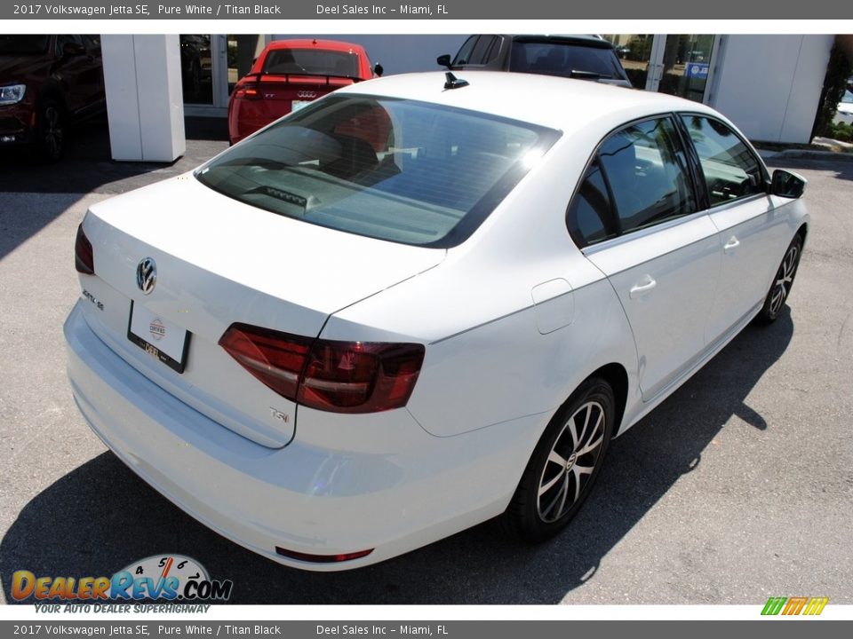 2017 Volkswagen Jetta SE Pure White / Titan Black Photo #9