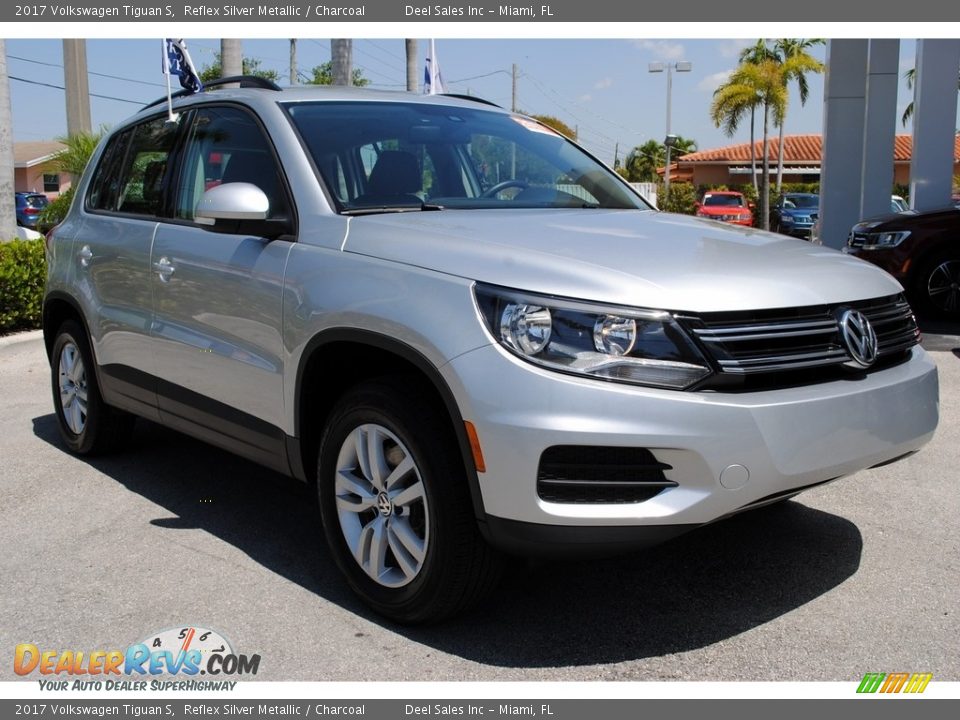 2017 Volkswagen Tiguan S Reflex Silver Metallic / Charcoal Photo #2