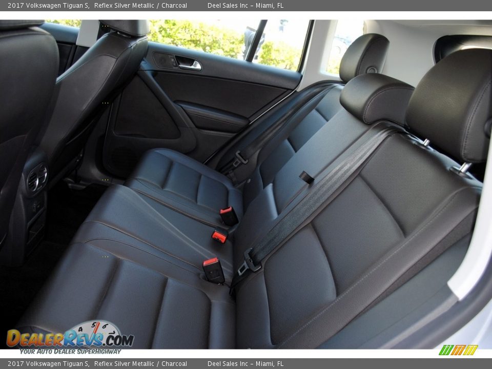 2017 Volkswagen Tiguan S Reflex Silver Metallic / Charcoal Photo #12
