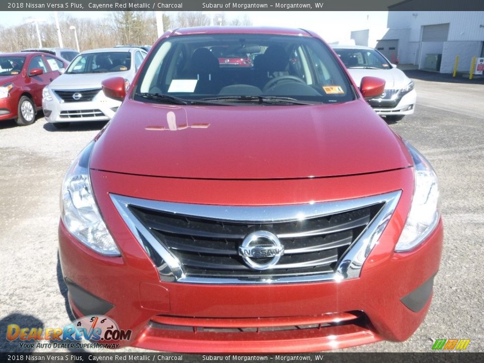 2018 Nissan Versa S Plus Cayenne Red Metallic / Charcoal Photo #9