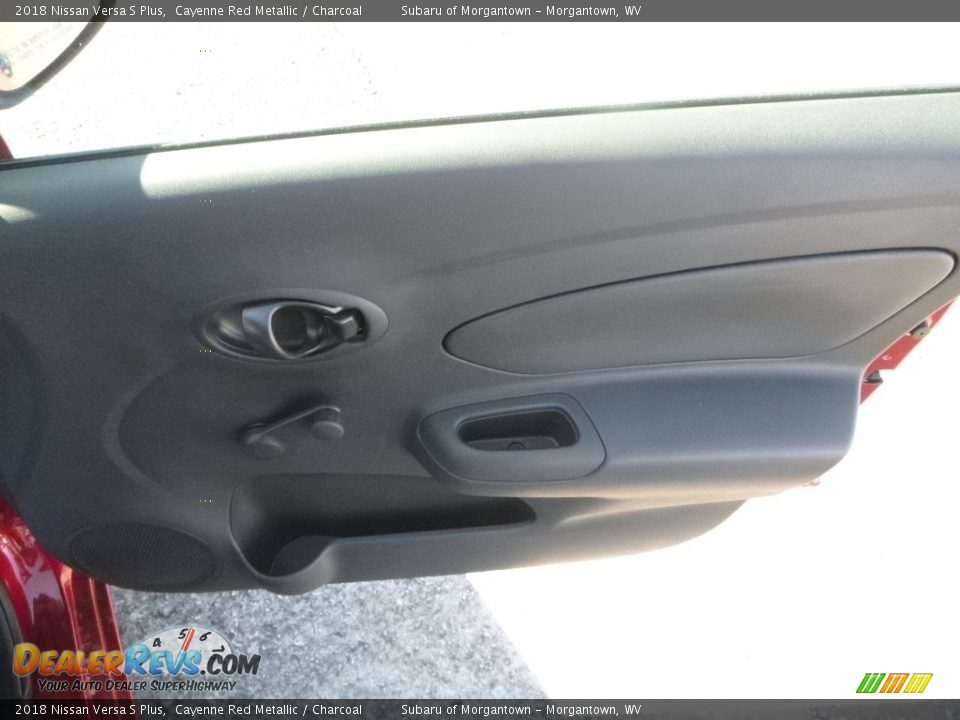 2018 Nissan Versa S Plus Cayenne Red Metallic / Charcoal Photo #12