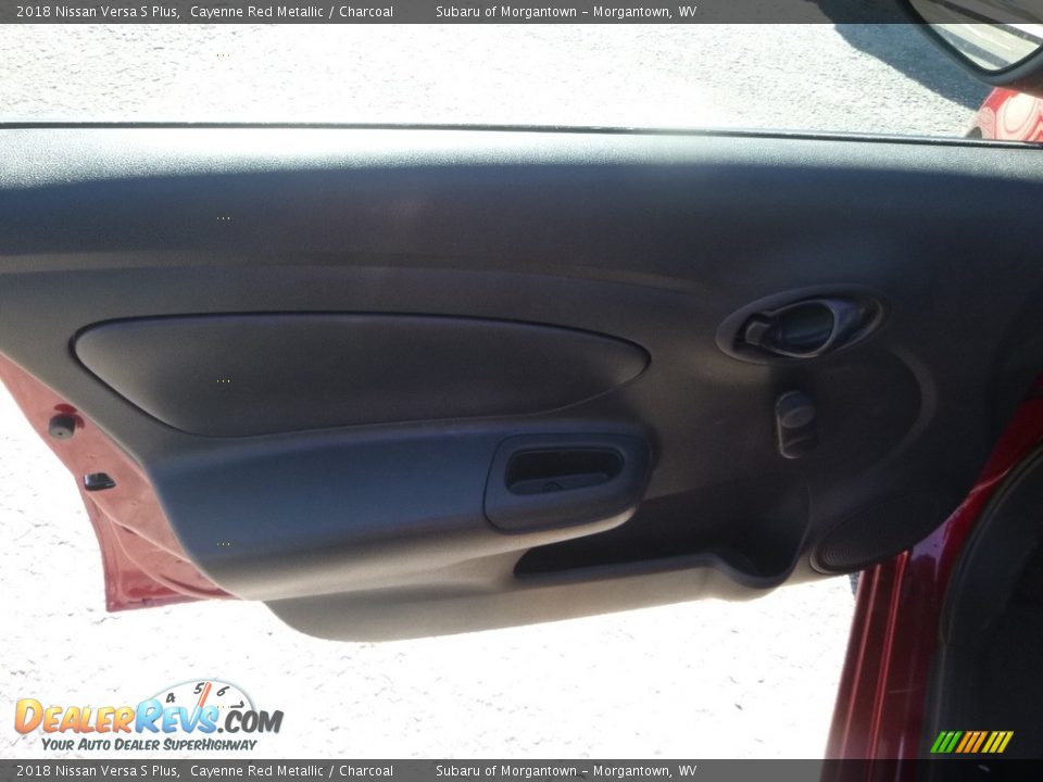 2018 Nissan Versa S Plus Cayenne Red Metallic / Charcoal Photo #14