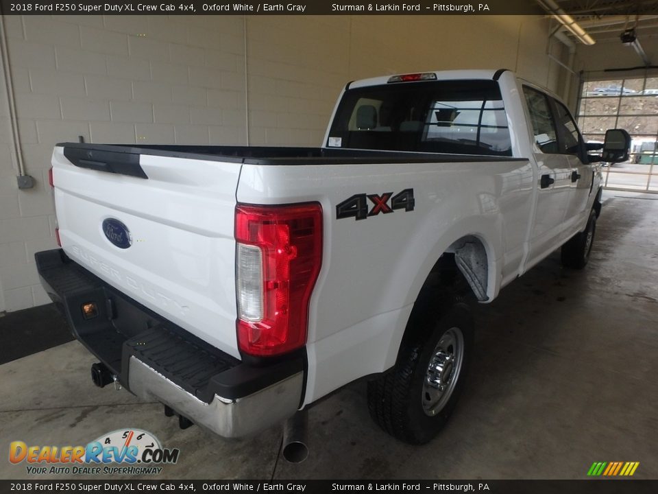 2018 Ford F250 Super Duty XL Crew Cab 4x4 Oxford White / Earth Gray Photo #2
