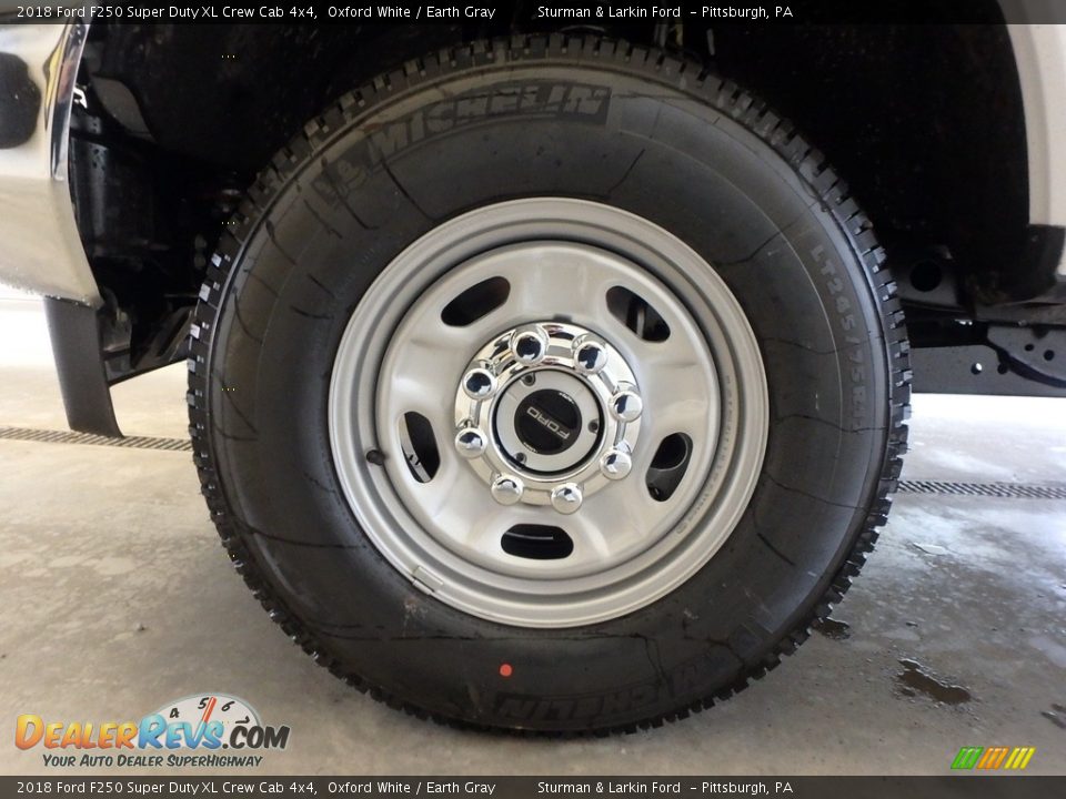 2018 Ford F250 Super Duty XL Crew Cab 4x4 Oxford White / Earth Gray Photo #5