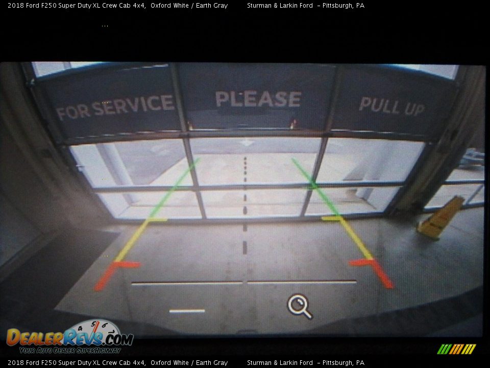 2018 Ford F250 Super Duty XL Crew Cab 4x4 Oxford White / Earth Gray Photo #12