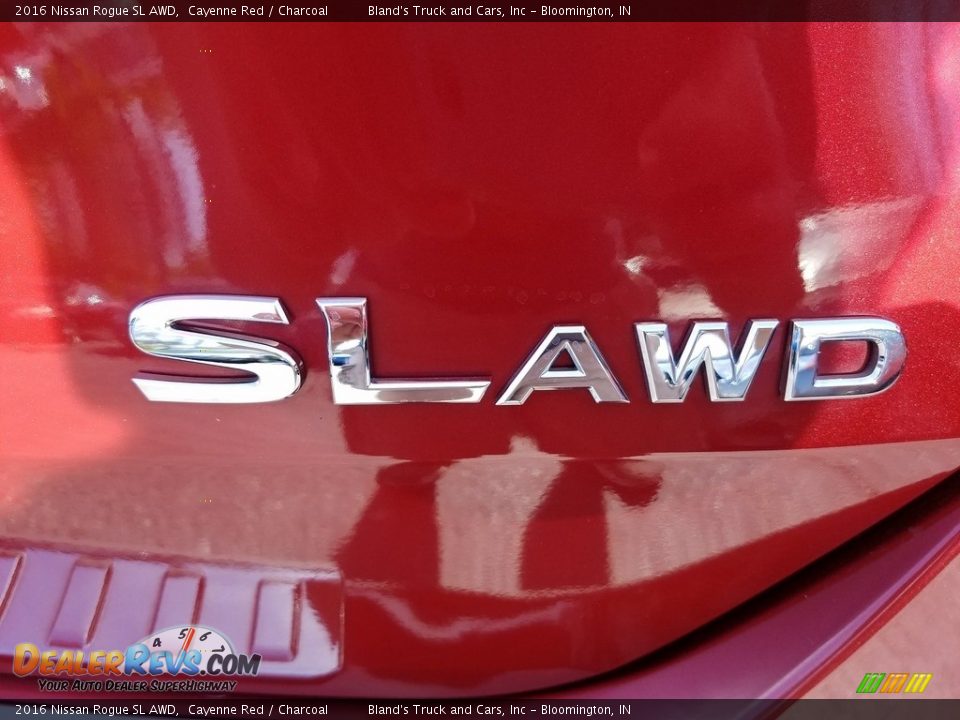 2016 Nissan Rogue SL AWD Cayenne Red / Charcoal Photo #6