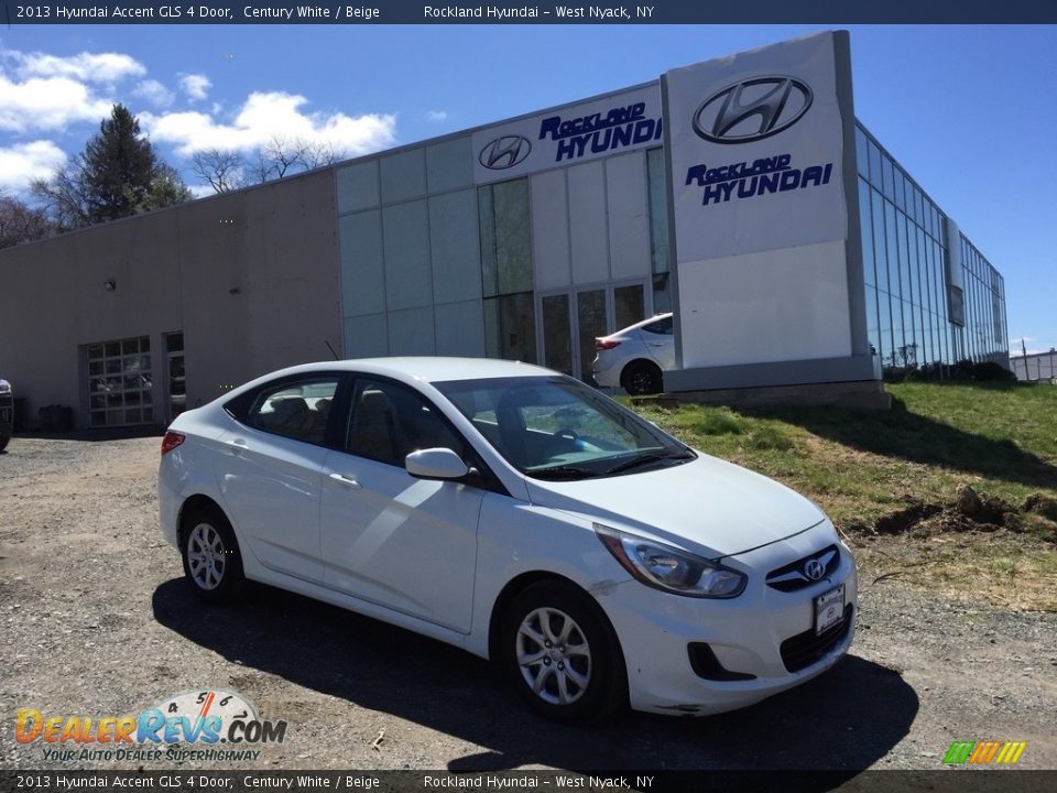 2013 Hyundai Accent GLS 4 Door Century White / Beige Photo #1