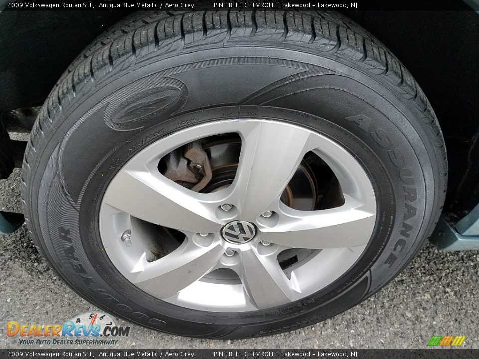 2009 Volkswagen Routan SEL Antigua Blue Metallic / Aero Grey Photo #14