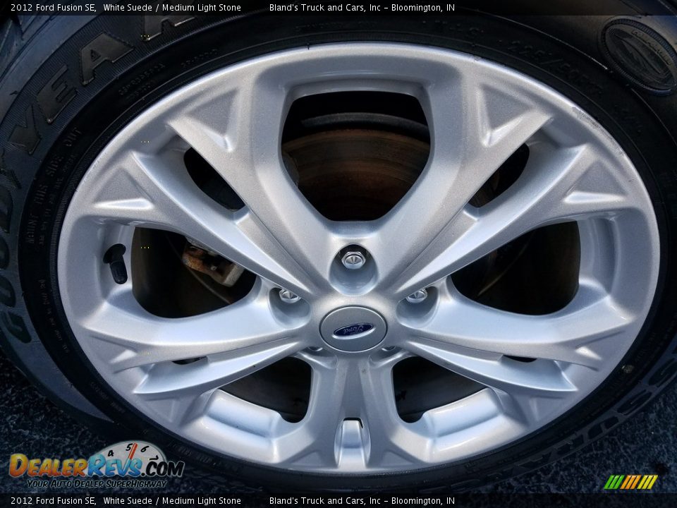 2012 Ford Fusion SE White Suede / Medium Light Stone Photo #35