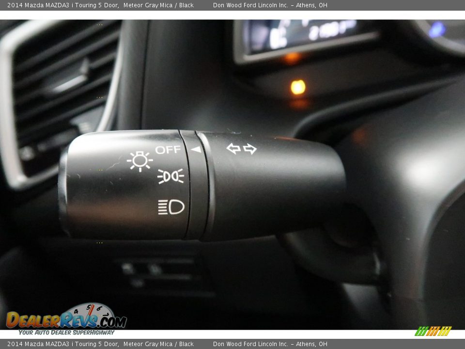 2014 Mazda MAZDA3 i Touring 5 Door Meteor Gray Mica / Black Photo #32