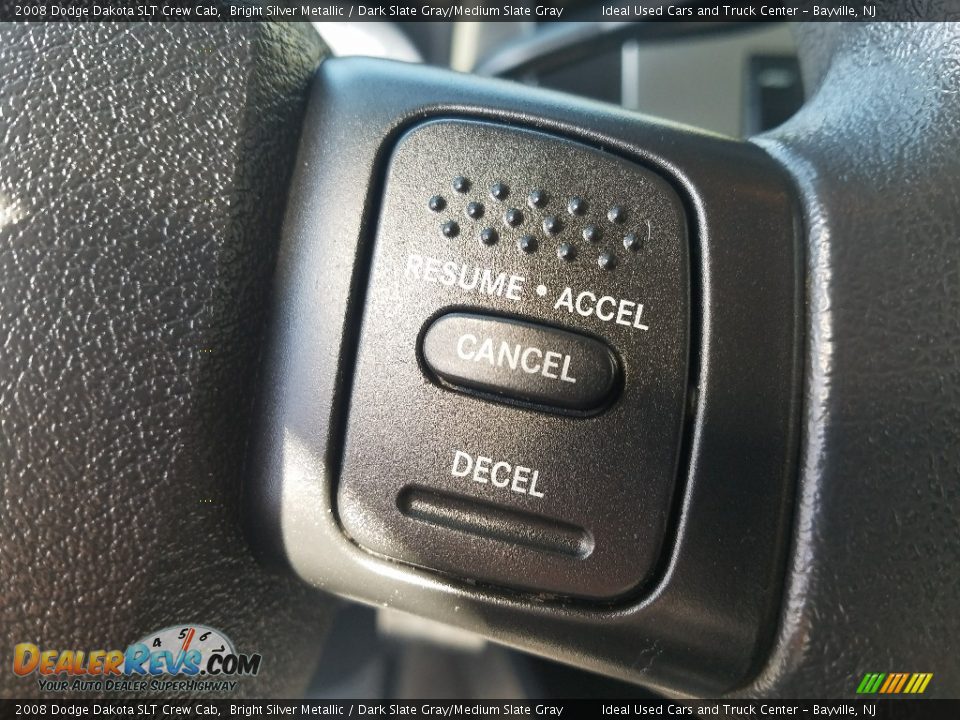 2008 Dodge Dakota SLT Crew Cab Bright Silver Metallic / Dark Slate Gray/Medium Slate Gray Photo #15