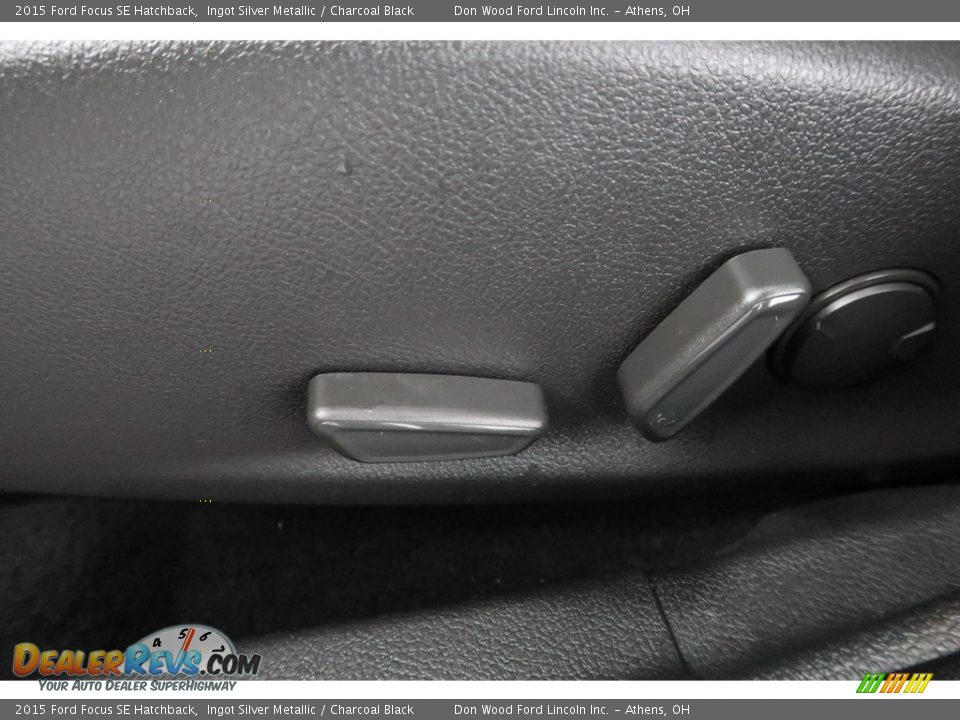 2015 Ford Focus SE Hatchback Ingot Silver Metallic / Charcoal Black Photo #4