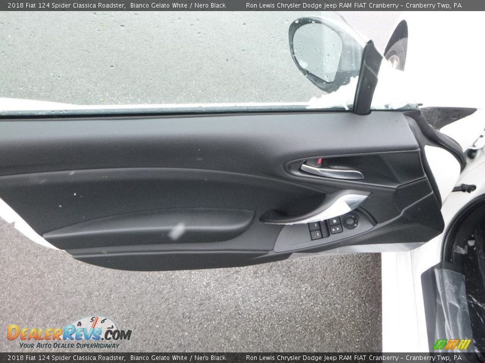 2018 Fiat 124 Spider Classica Roadster Bianco Gelato White / Nero Black Photo #13