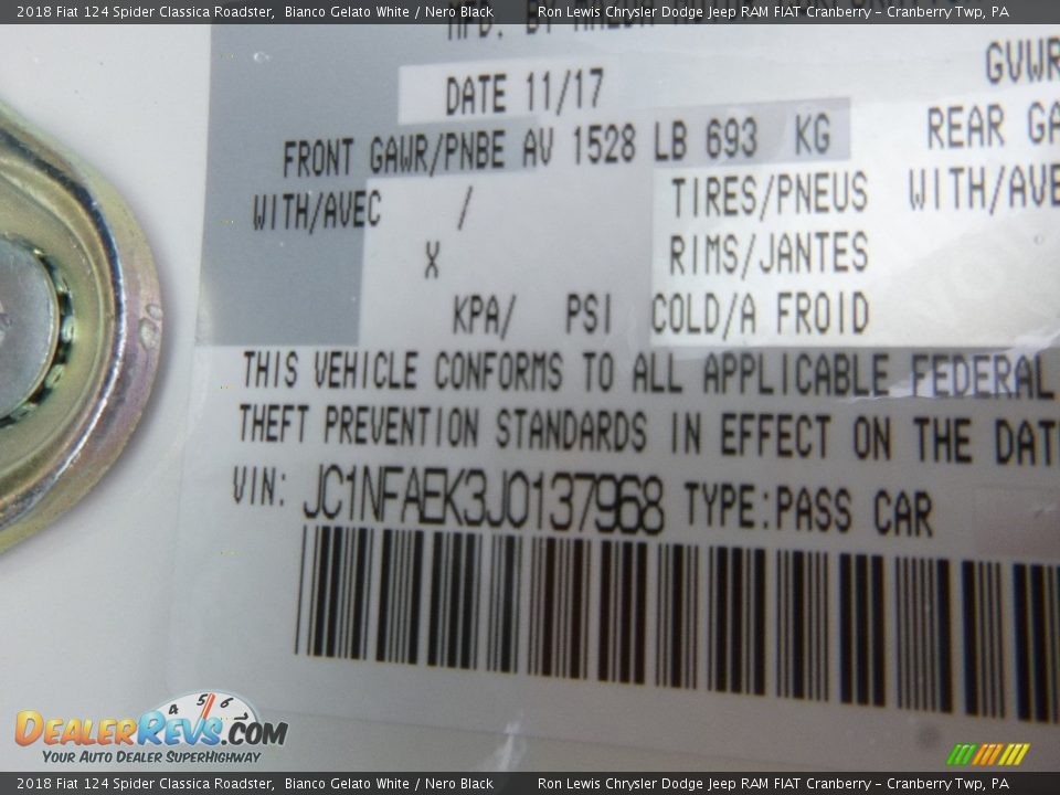 2018 Fiat 124 Spider Classica Roadster Bianco Gelato White / Nero Black Photo #15