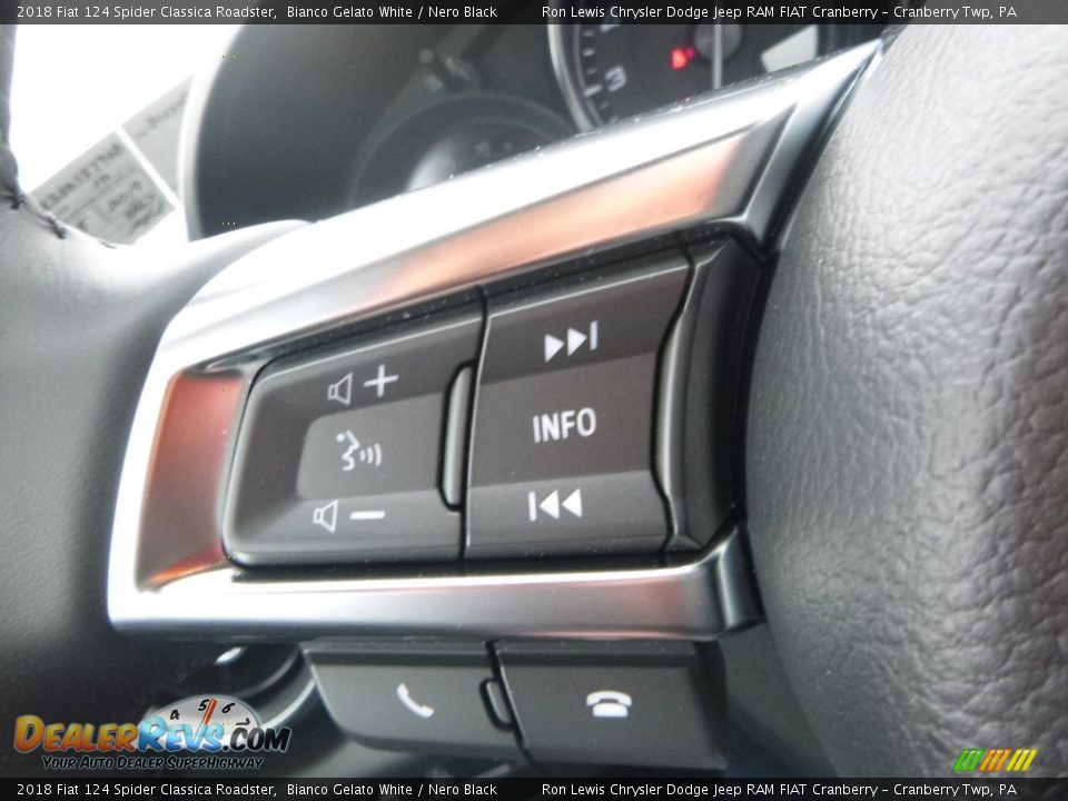 2018 Fiat 124 Spider Classica Roadster Bianco Gelato White / Nero Black Photo #19