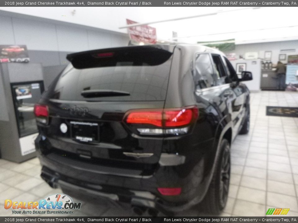 2018 Jeep Grand Cherokee Trackhawk 4x4 Diamond Black Crystal Pearl / Black Photo #5
