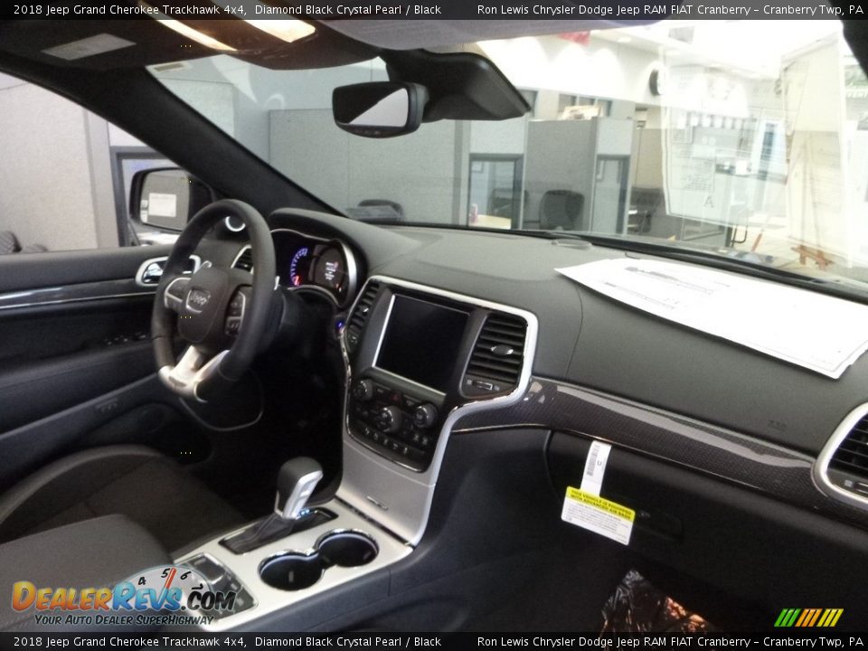 2018 Jeep Grand Cherokee Trackhawk 4x4 Diamond Black Crystal Pearl / Black Photo #9