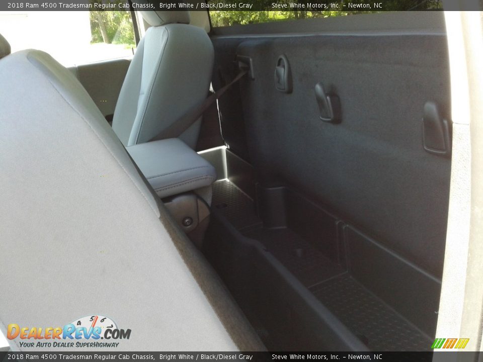 2018 Ram 4500 Tradesman Regular Cab Chassis Bright White / Black/Diesel Gray Photo #11