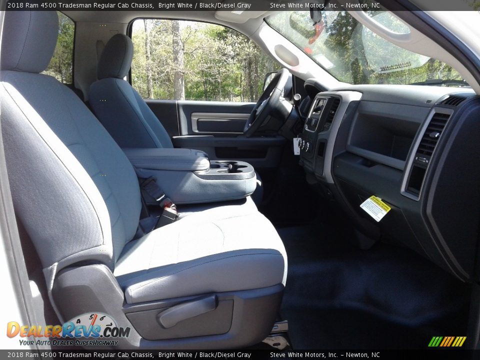 2018 Ram 4500 Tradesman Regular Cab Chassis Bright White / Black/Diesel Gray Photo #13