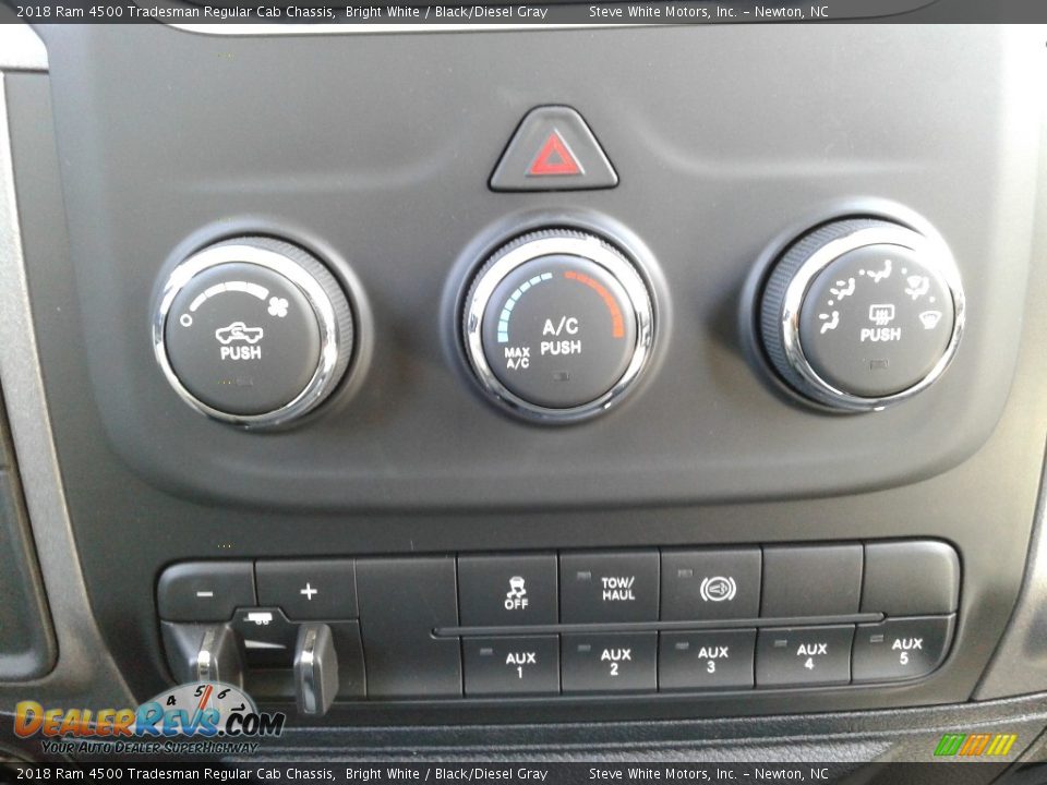 2018 Ram 4500 Tradesman Regular Cab Chassis Bright White / Black/Diesel Gray Photo #18