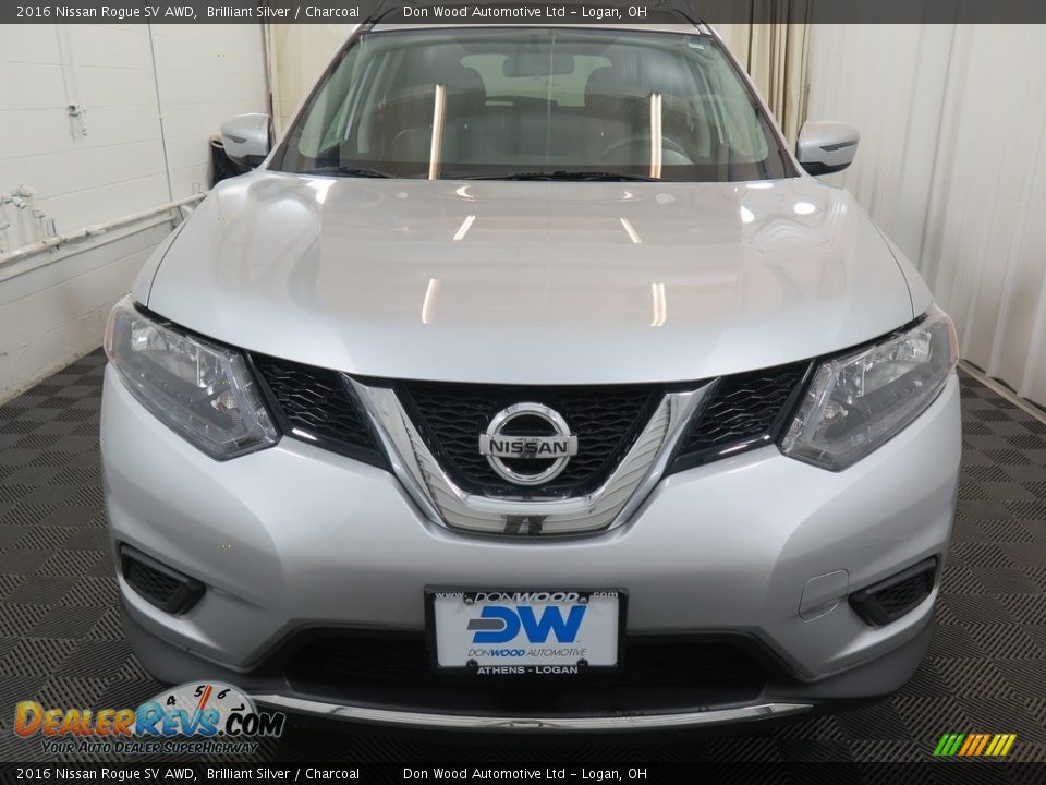 2016 Nissan Rogue SV AWD Brilliant Silver / Charcoal Photo #6