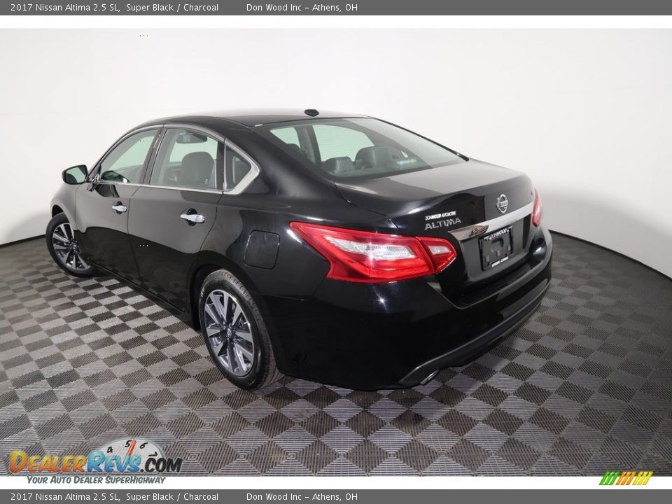 2017 Nissan Altima 2.5 SL Super Black / Charcoal Photo #12