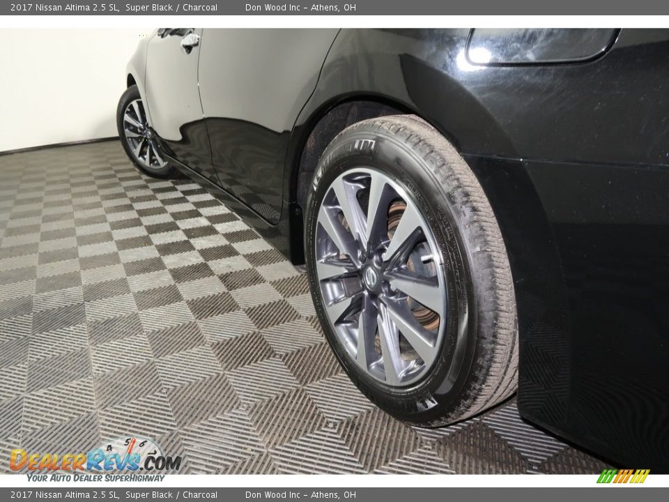 2017 Nissan Altima 2.5 SL Super Black / Charcoal Photo #23