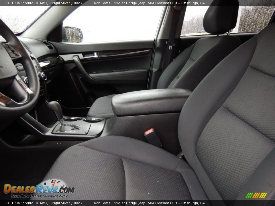 2011 Kia Sorento LX AWD Bright Silver / Black Photo #12
