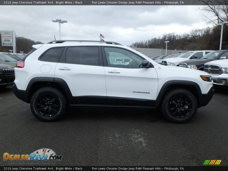 2019 Jeep Cherokee Trailhawk 4x4 Bright White / Black Photo #6