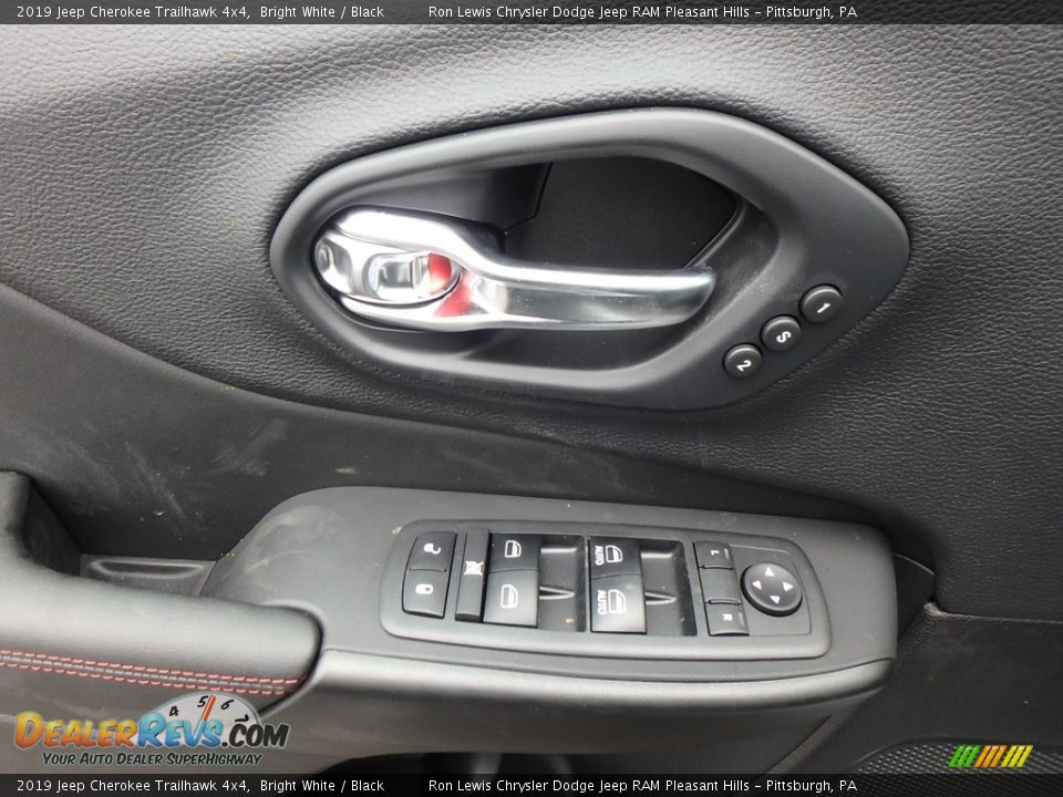 2019 Jeep Cherokee Trailhawk 4x4 Bright White / Black Photo #13
