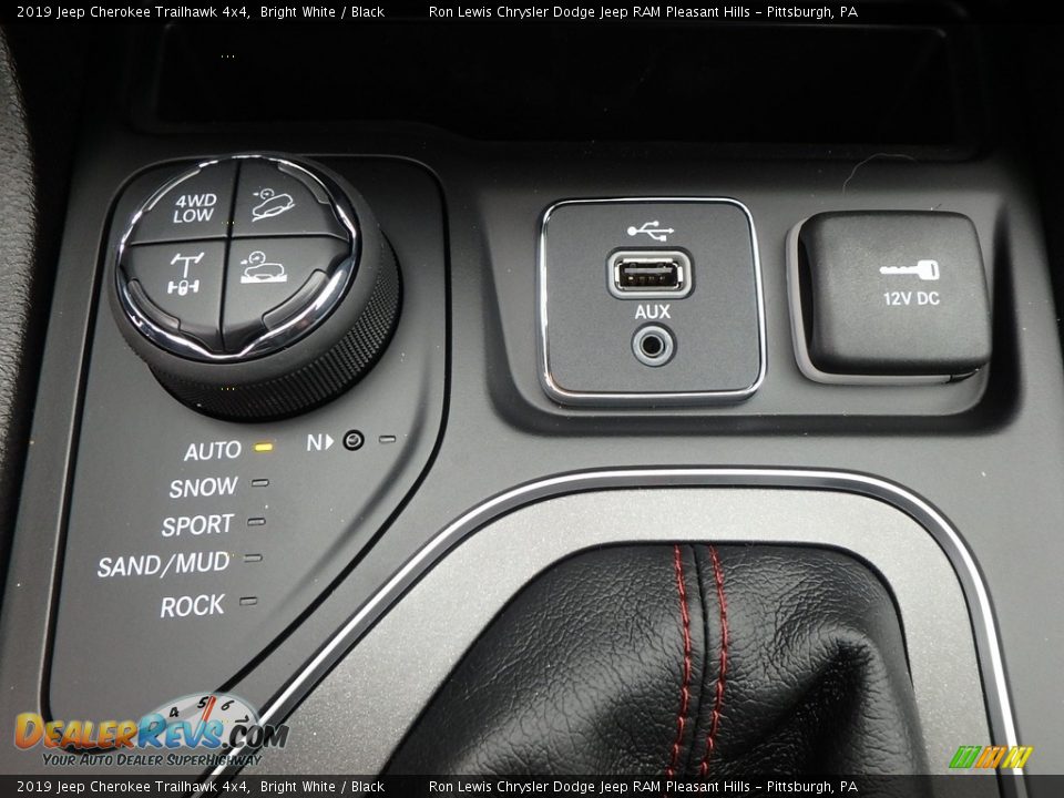 2019 Jeep Cherokee Trailhawk 4x4 Bright White / Black Photo #19