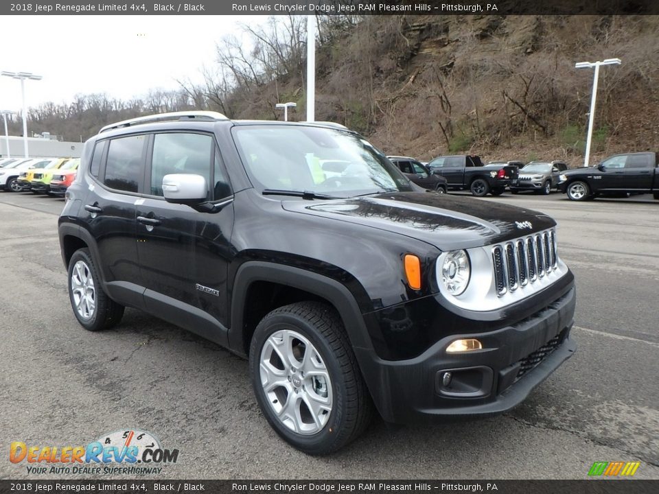 Front 3/4 View of 2018 Jeep Renegade Limited 4x4 Photo #7