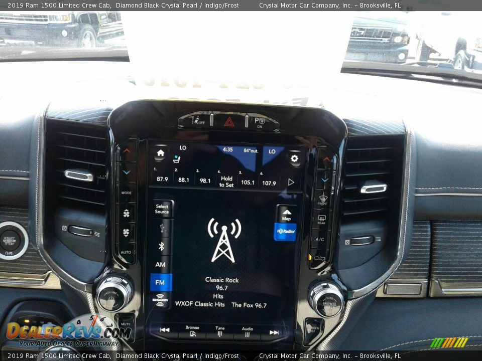 2019 Ram 1500 Limited Crew Cab Diamond Black Crystal Pearl / Indigo/Frost Photo #15