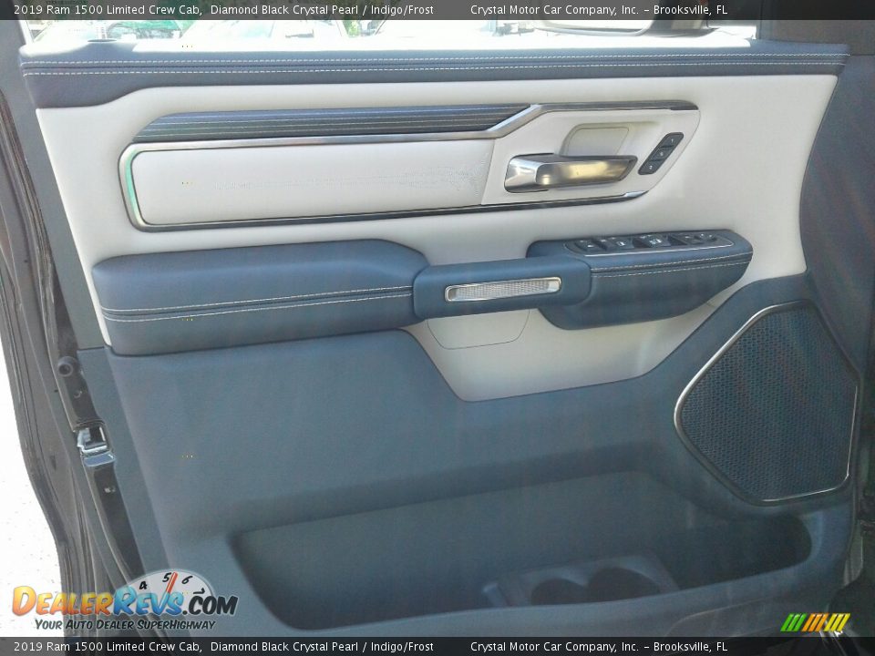 2019 Ram 1500 Limited Crew Cab Diamond Black Crystal Pearl / Indigo/Frost Photo #17