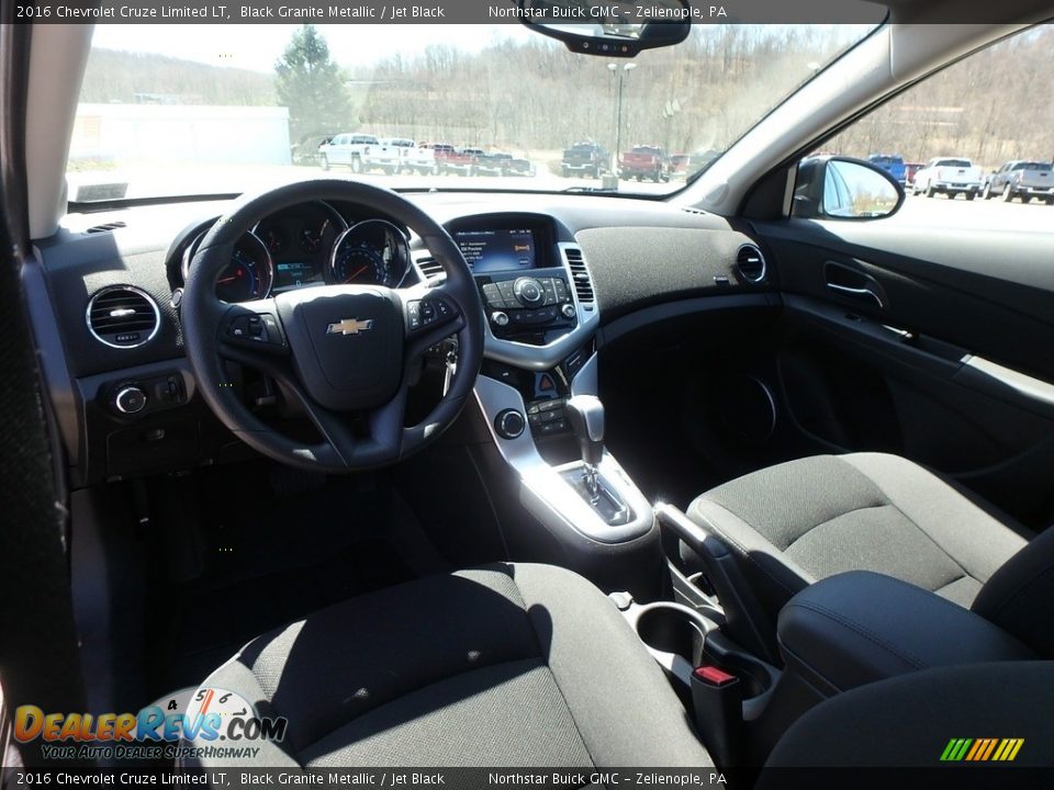 2016 Chevrolet Cruze Limited LT Black Granite Metallic / Jet Black Photo #17