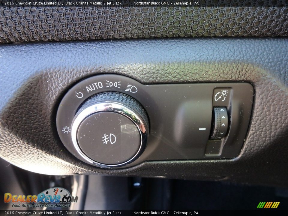 2016 Chevrolet Cruze Limited LT Black Granite Metallic / Jet Black Photo #23