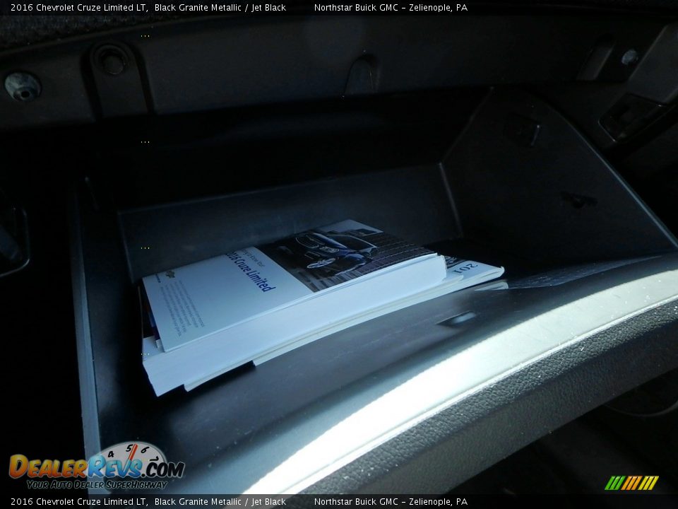 2016 Chevrolet Cruze Limited LT Black Granite Metallic / Jet Black Photo #27