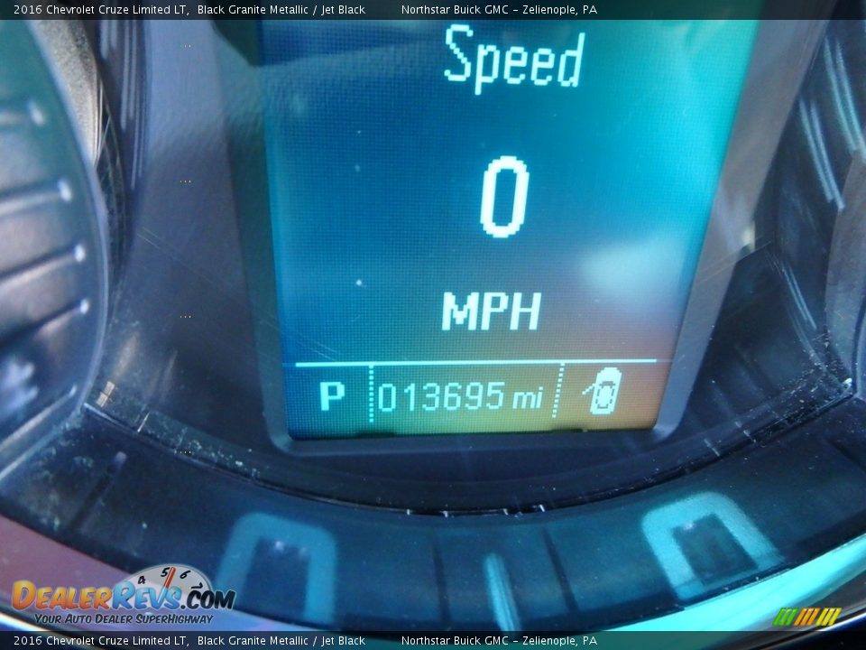 2016 Chevrolet Cruze Limited LT Black Granite Metallic / Jet Black Photo #30