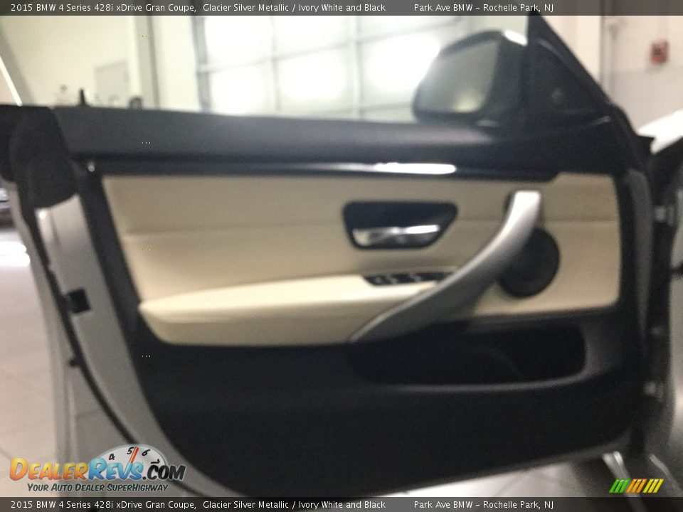 2015 BMW 4 Series 428i xDrive Gran Coupe Glacier Silver Metallic / Ivory White and Black Photo #9