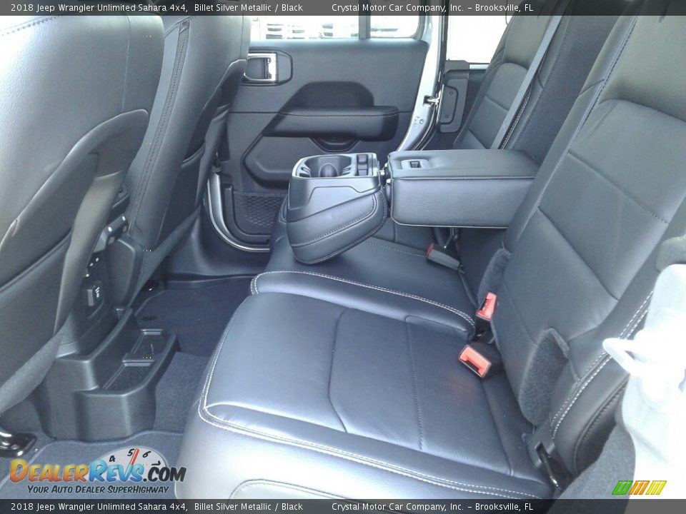 2018 Jeep Wrangler Unlimited Sahara 4x4 Billet Silver Metallic / Black Photo #10