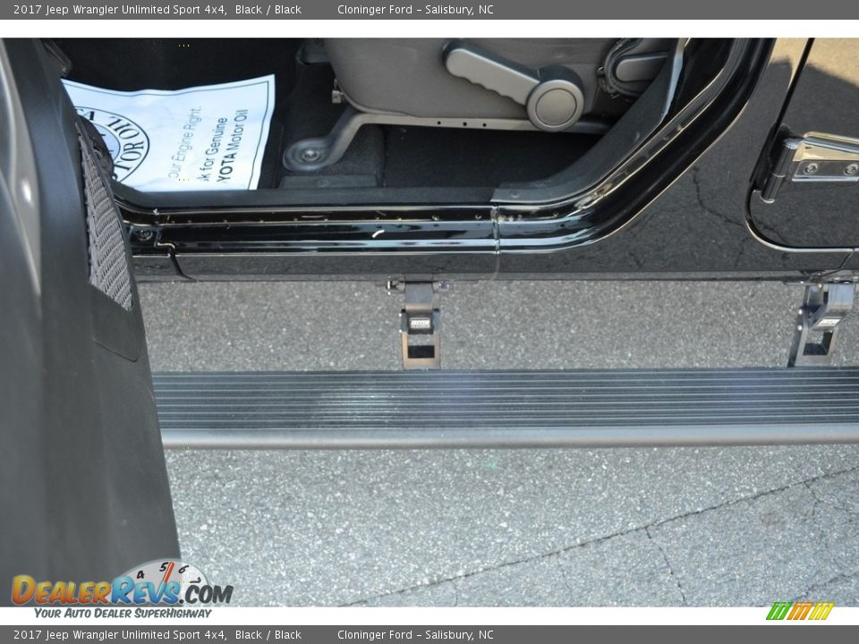 2017 Jeep Wrangler Unlimited Sport 4x4 Black / Black Photo #9