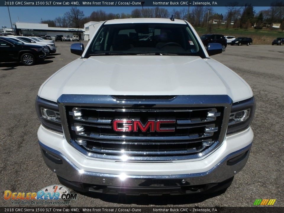 2018 GMC Sierra 1500 SLT Crew Cab 4WD White Frost Tricoat / Cocoa/­Dune Photo #2