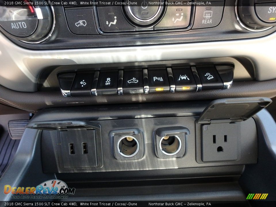 2018 GMC Sierra 1500 SLT Crew Cab 4WD White Frost Tricoat / Cocoa/­Dune Photo #17