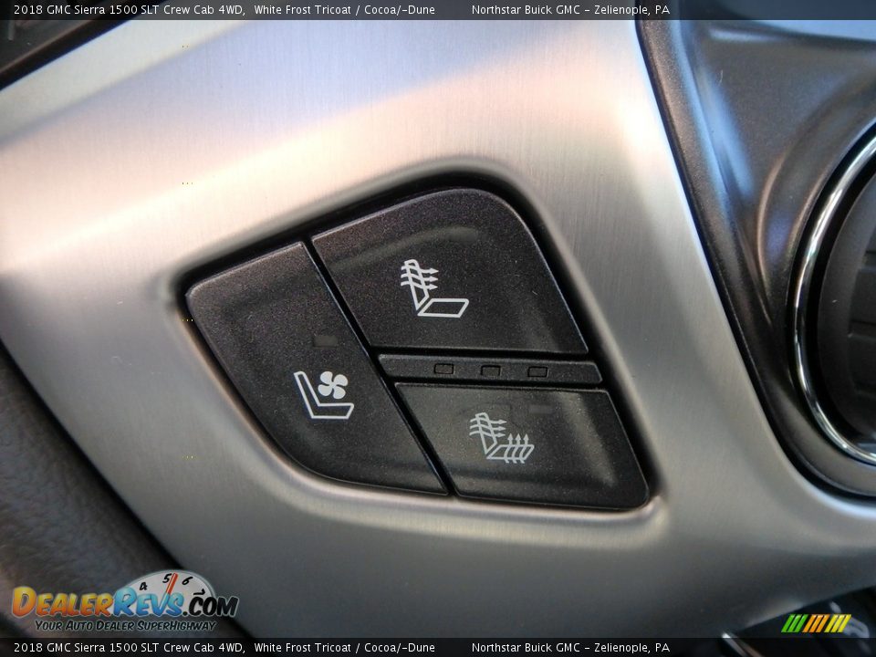2018 GMC Sierra 1500 SLT Crew Cab 4WD White Frost Tricoat / Cocoa/­Dune Photo #18