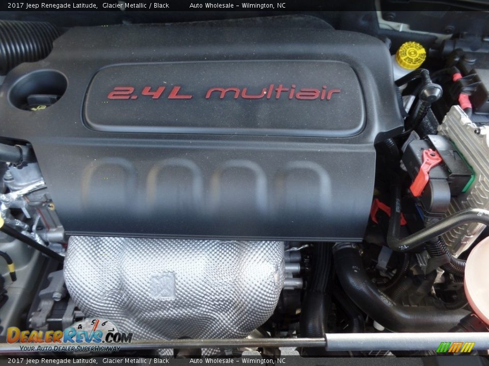 2017 Jeep Renegade Latitude Glacier Metallic / Black Photo #6