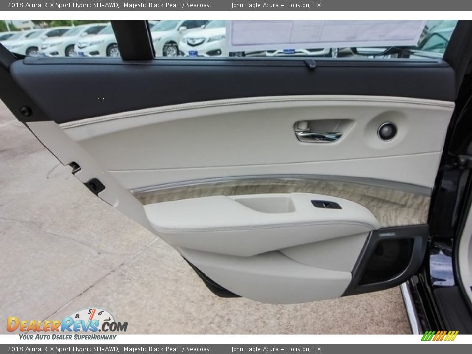 Door Panel of 2018 Acura RLX Sport Hybrid SH-AWD Photo #17