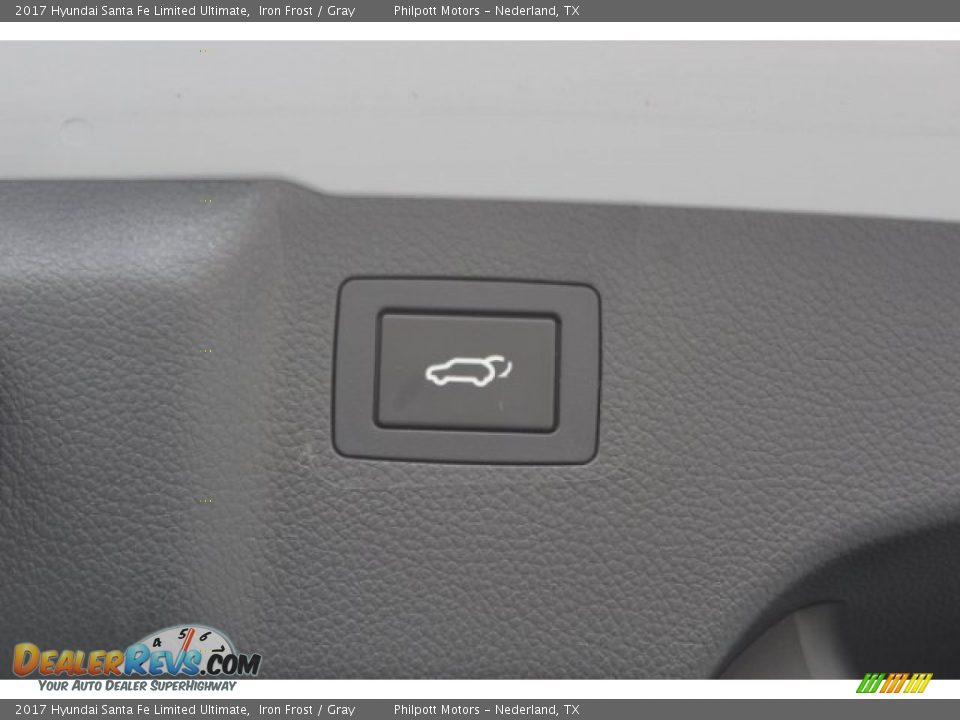2017 Hyundai Santa Fe Limited Ultimate Iron Frost / Gray Photo #32